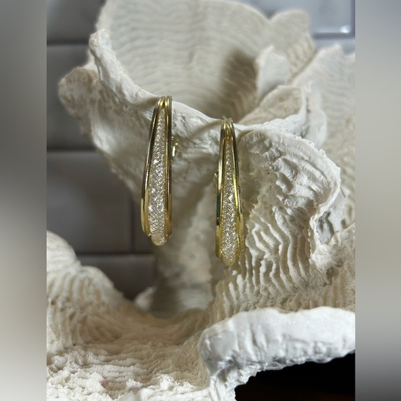 💛 Elegant 925 Gold Plated Mesh Hoop Earrings - Picture 4 of 12